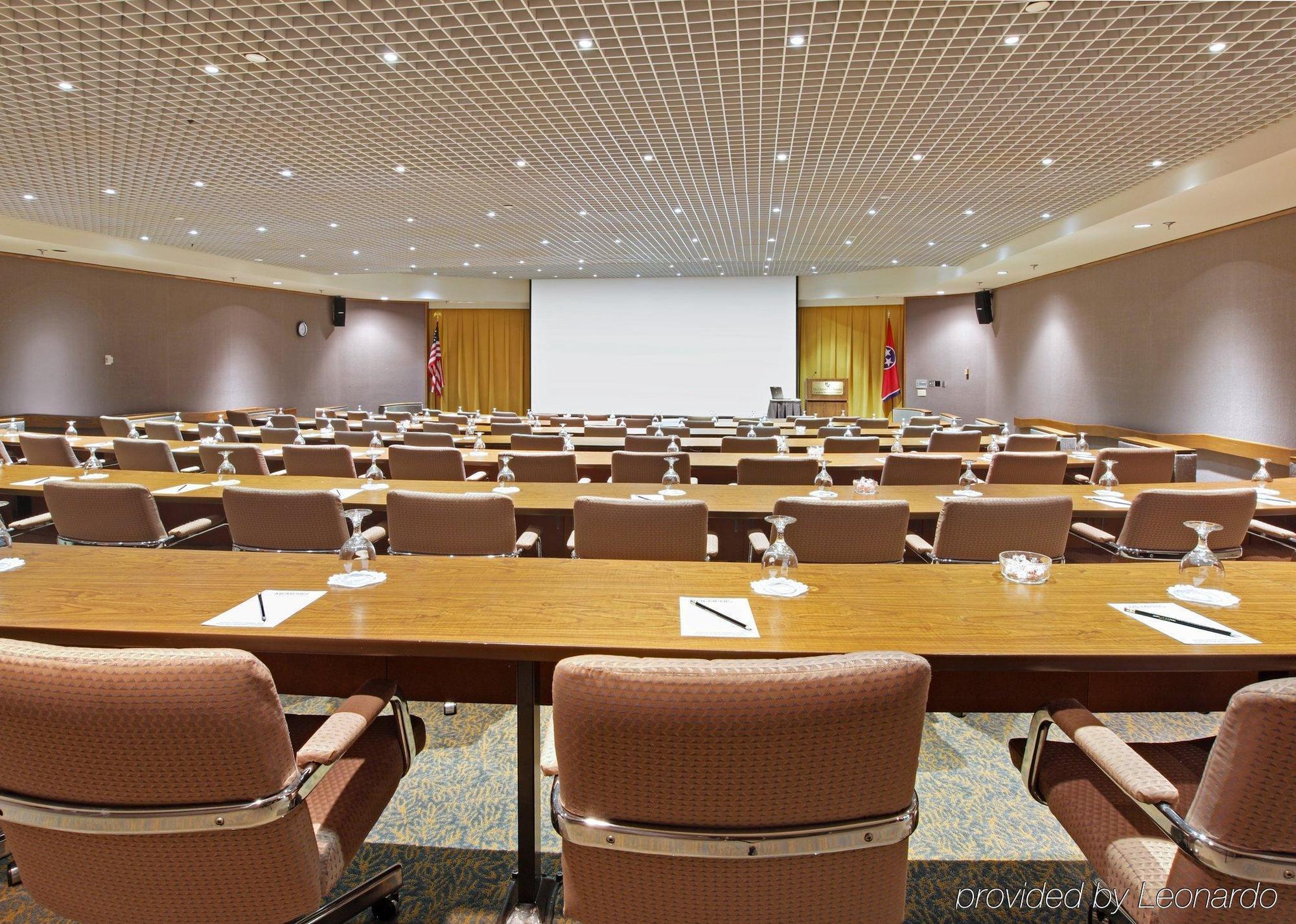 Hotel Memphis-university Of By Ihg