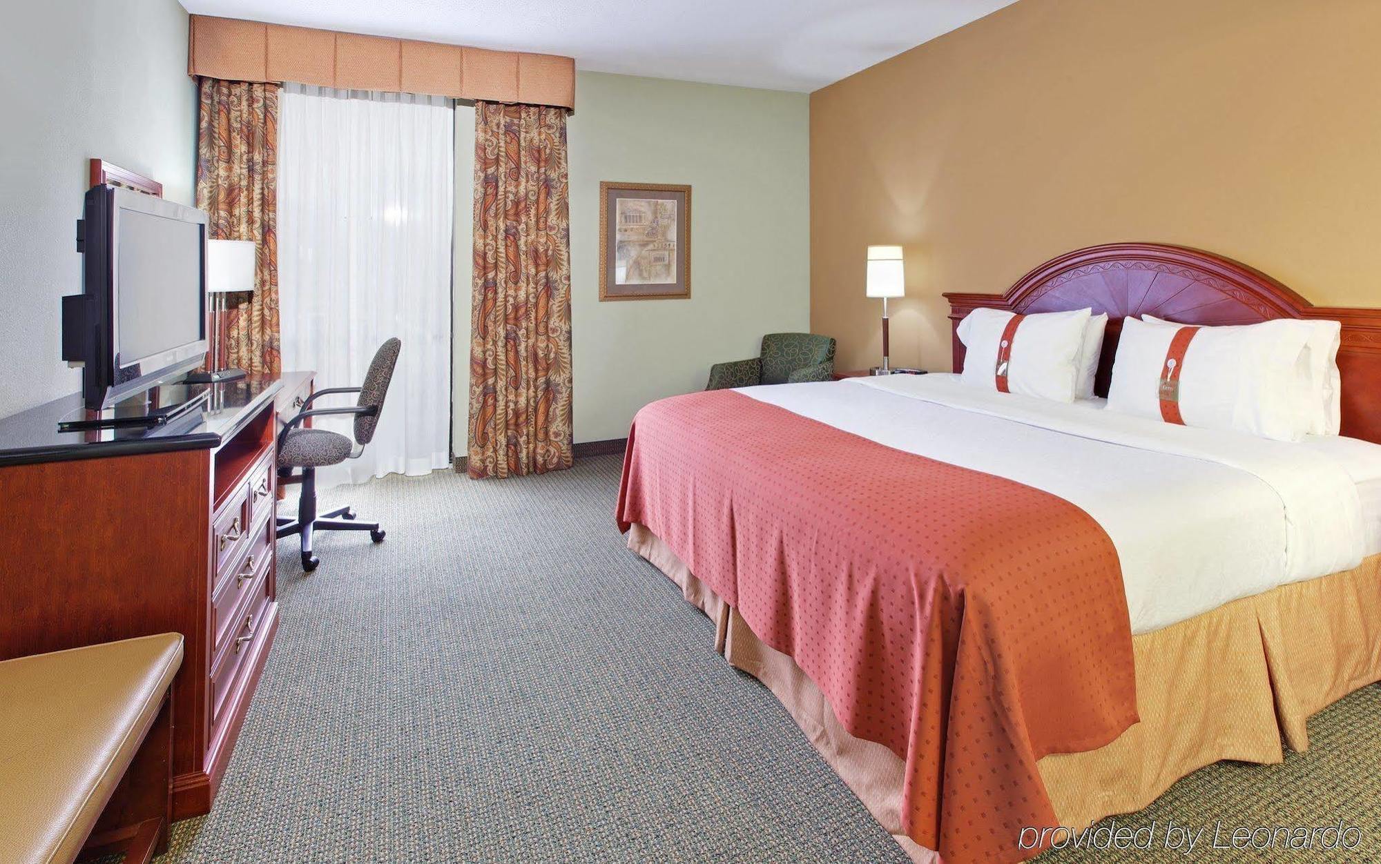 Memphis-university Of By Ihg Hotel 3*